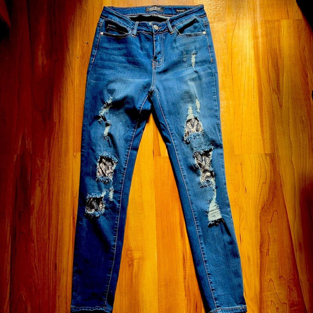 Judy Blue distressed snake skin jeans